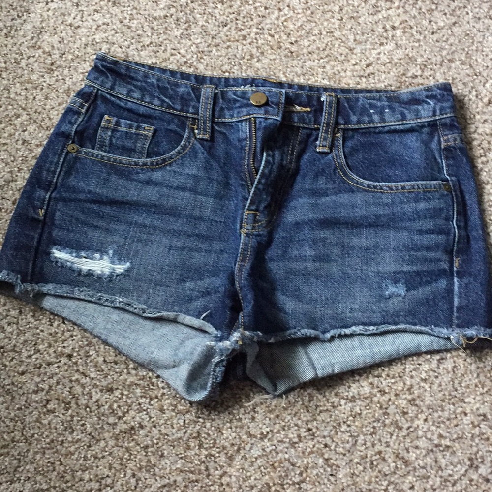 Denim distressed shorts